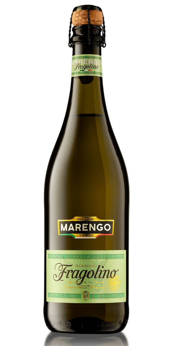Фото Ароматизований напій на основі білого вина Marengo Fragolino Bianco зі смаком полуниці 0.75л