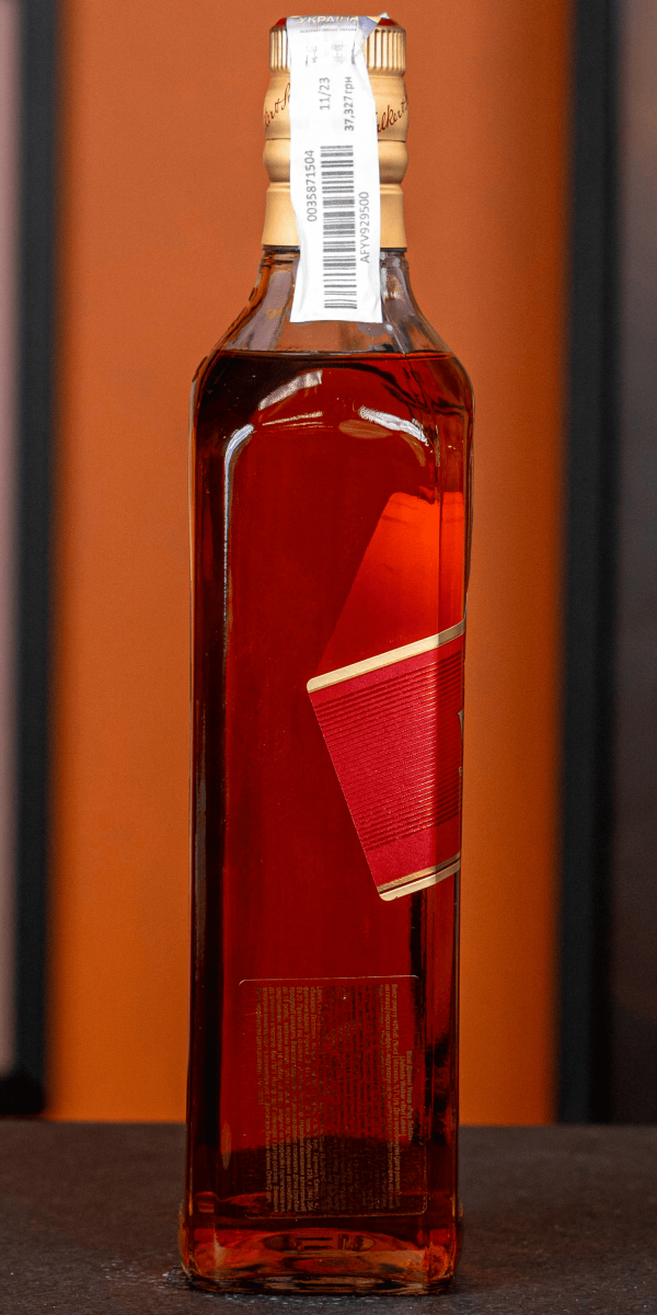 Johnnie Walker Red label 0,7l ⊰ Купить виски Ред Лейбл 0,7 л в