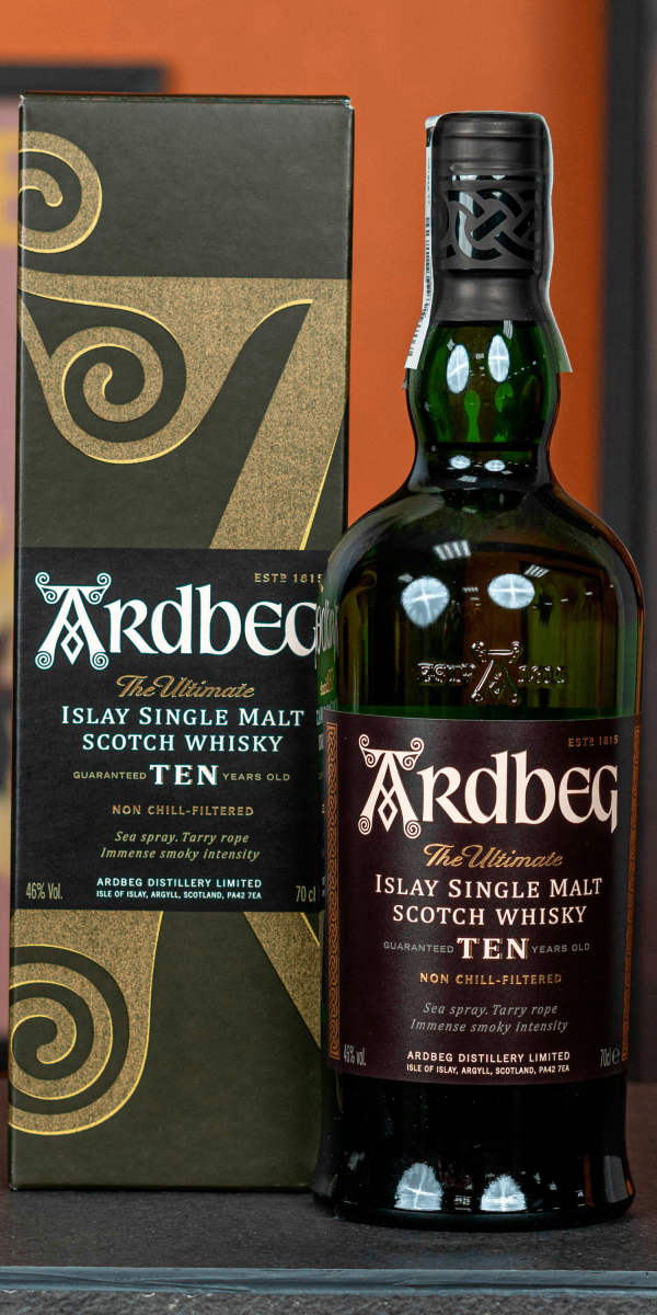 Виски Ardbeg Ten выдержка 10 лет 0.7л в подарочной упаковке